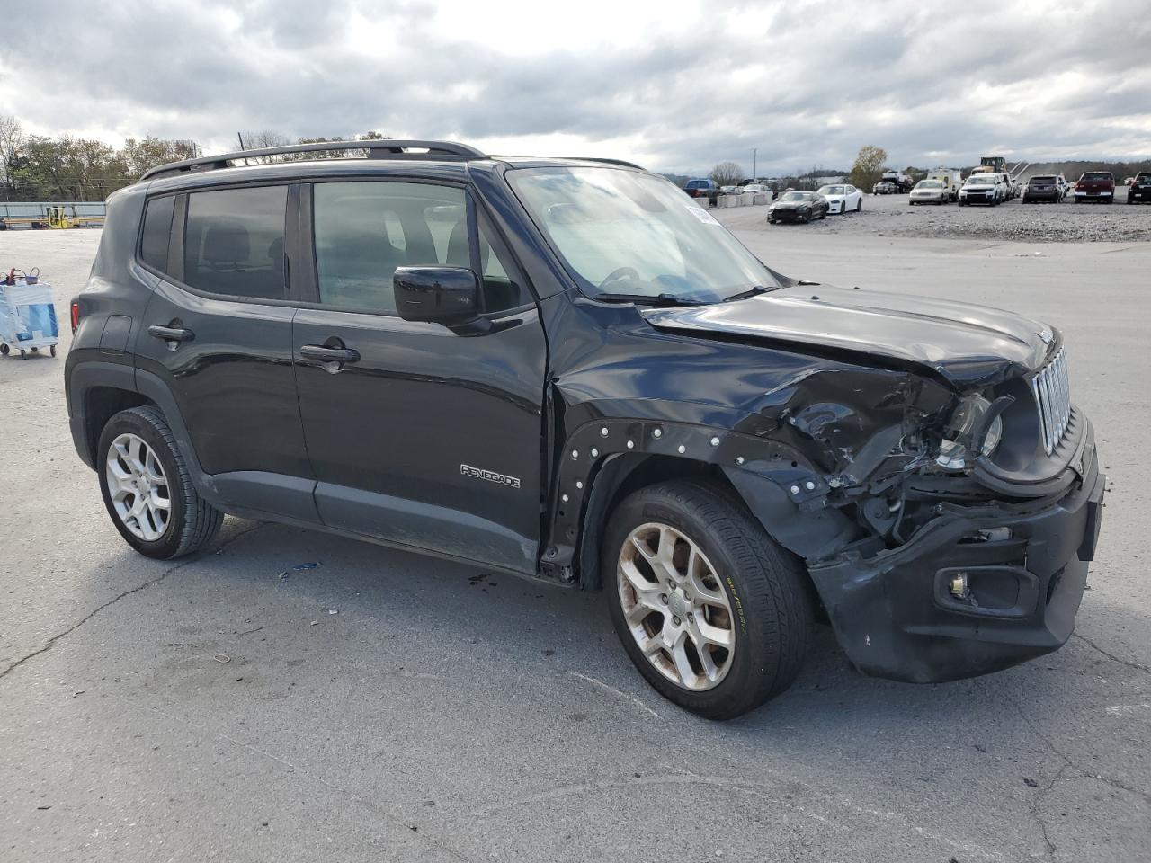 Lot #3024196803 2018 JEEP RENEGADE L