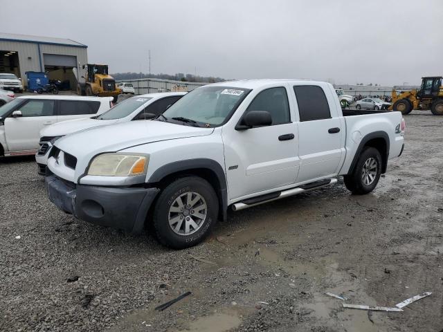 Global Auto Auctions: 2006 MITSUBISHI RAIDER DUR