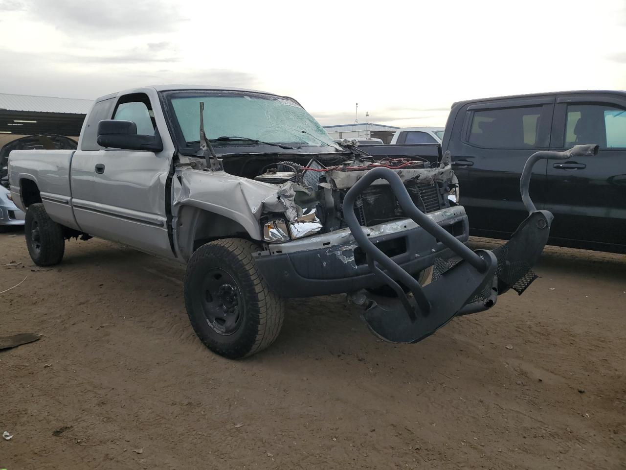 Lot #3033491094 1998 DODGE RAM 2500