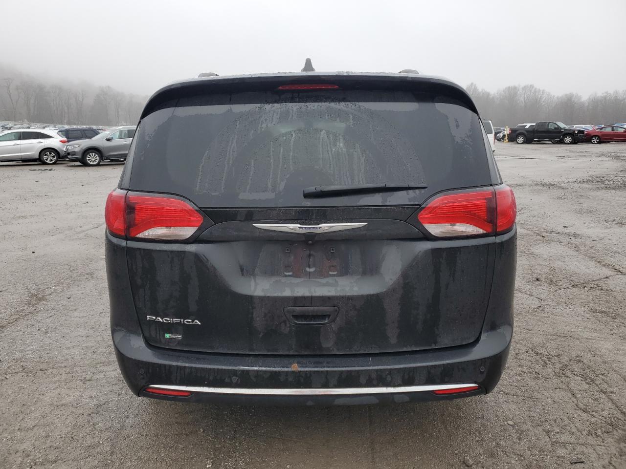 CHRYSLER PACIFICA TOURING L