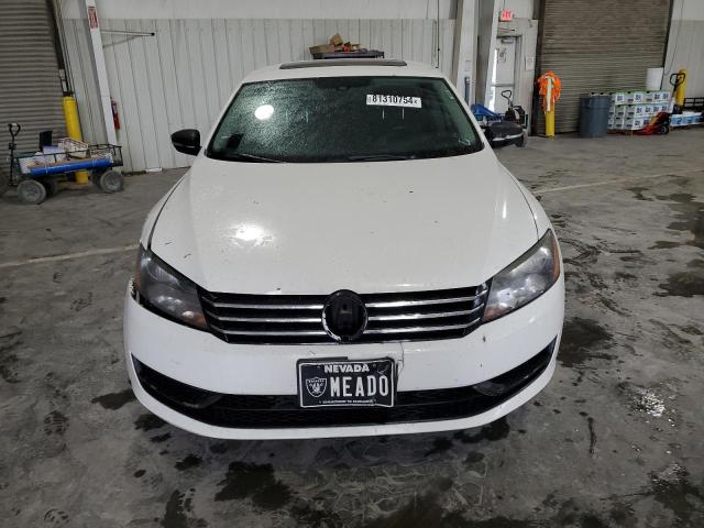 VIN 1VWBV7A3XFC055930 2015 Volkswagen Passat, SE no.5