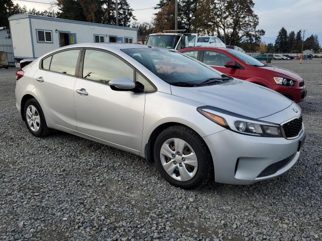 VIN 3KPFK4A79JE207891 2018 KIA FORTE no.4