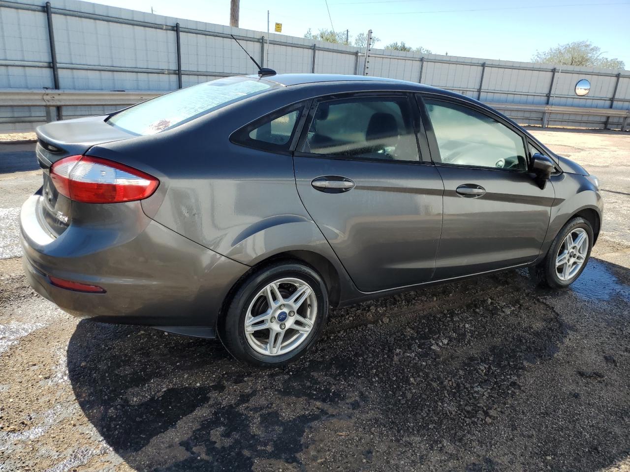 Lot #3029624096 2017 FORD FIESTA SE