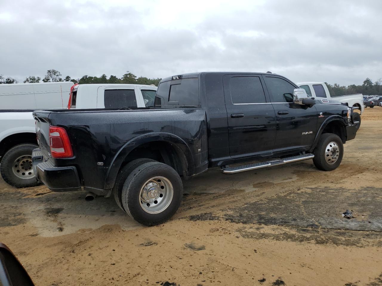 Lot #3024911425 2023 RAM 3500 LONGH