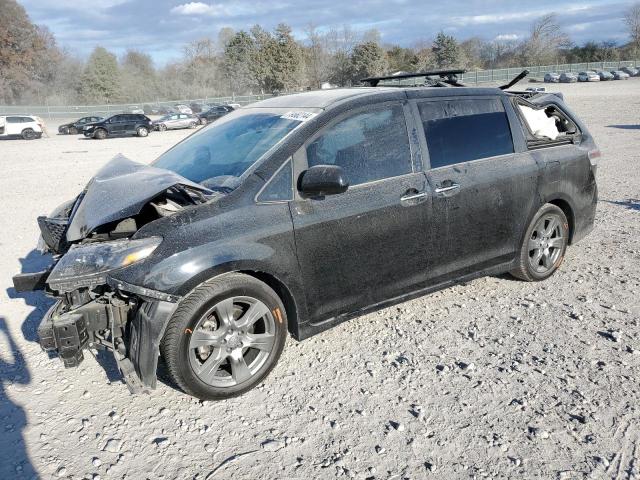 2017 TOYOTA SIENNA SE #3057585778