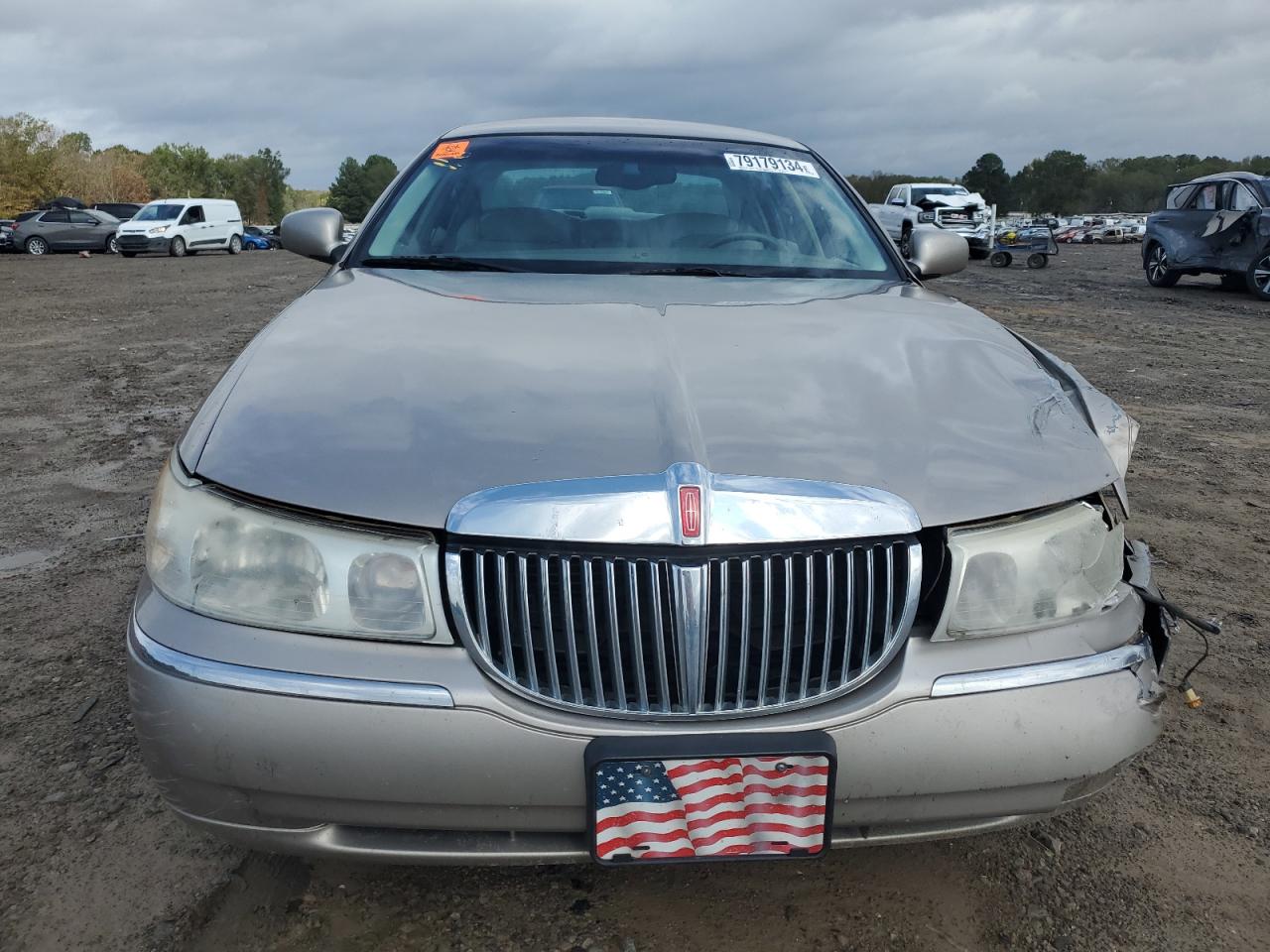 Lot #2962478720 2000 LINCOLN TOWN CAR S