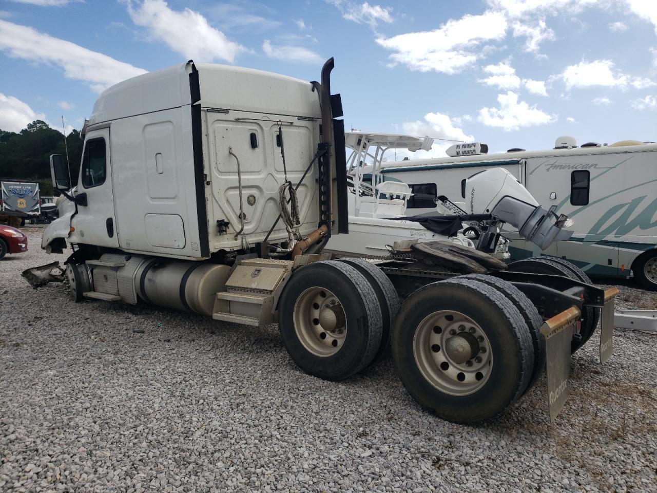 Lot #2996176391 2018 FREIGHTLINER CASCADIA 1