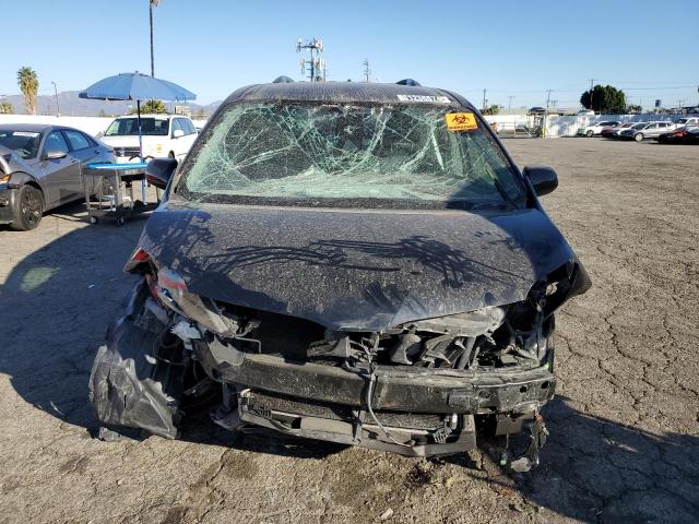 2018 TOYOTA SIENNA SE 5TDXZ3DC4JS952833