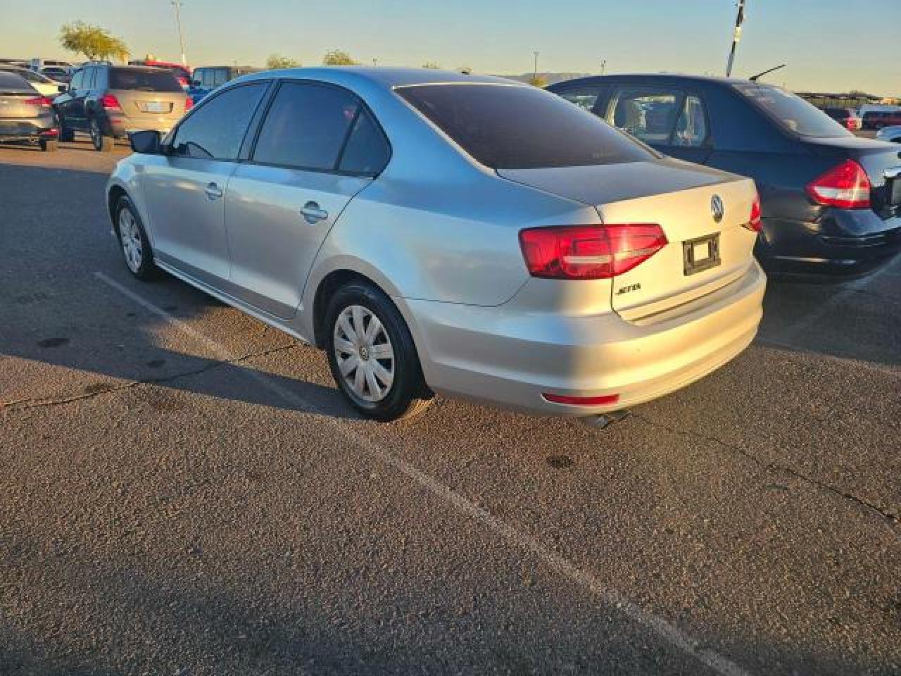 Lot #2976365994 2015 VOLKSWAGEN JETTA BASE