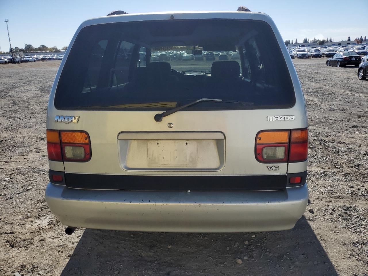 Lot #2991366853 1996 MAZDA MPV WAGON