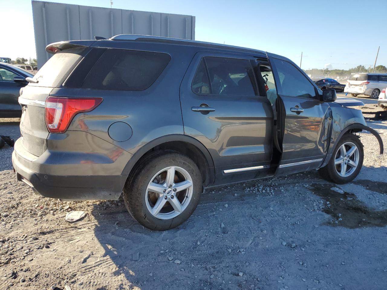 Lot #3050555105 2018 FORD EXPLORER X