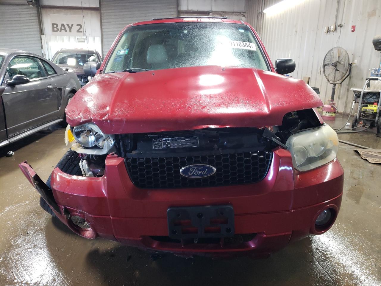 Lot #3004335759 2005 FORD ESCAPE LIM