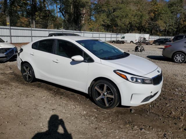 VIN 3KPFK4A70JE196179 2018 KIA FORTE no.4