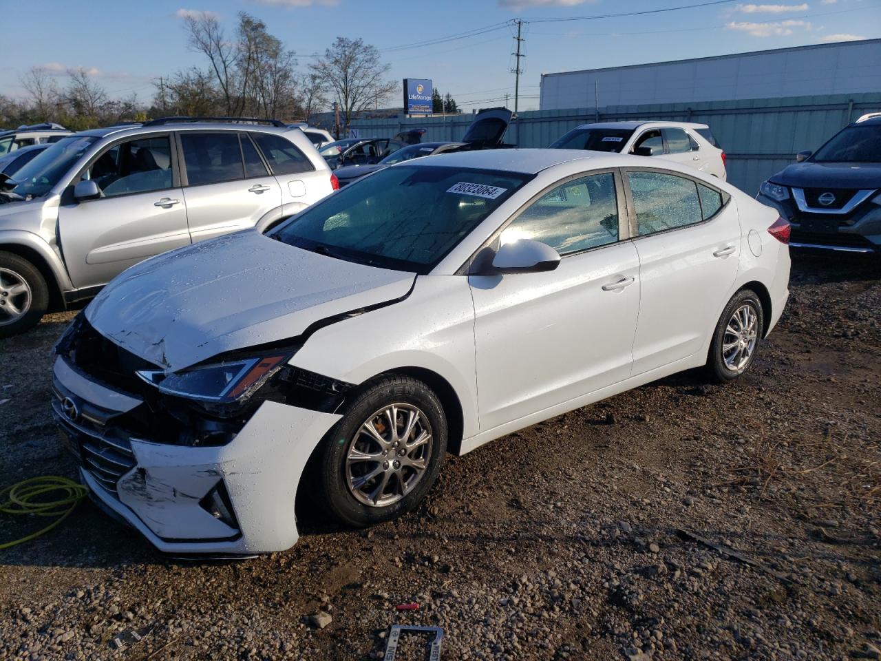 HYUNDAI ELANTRA SE