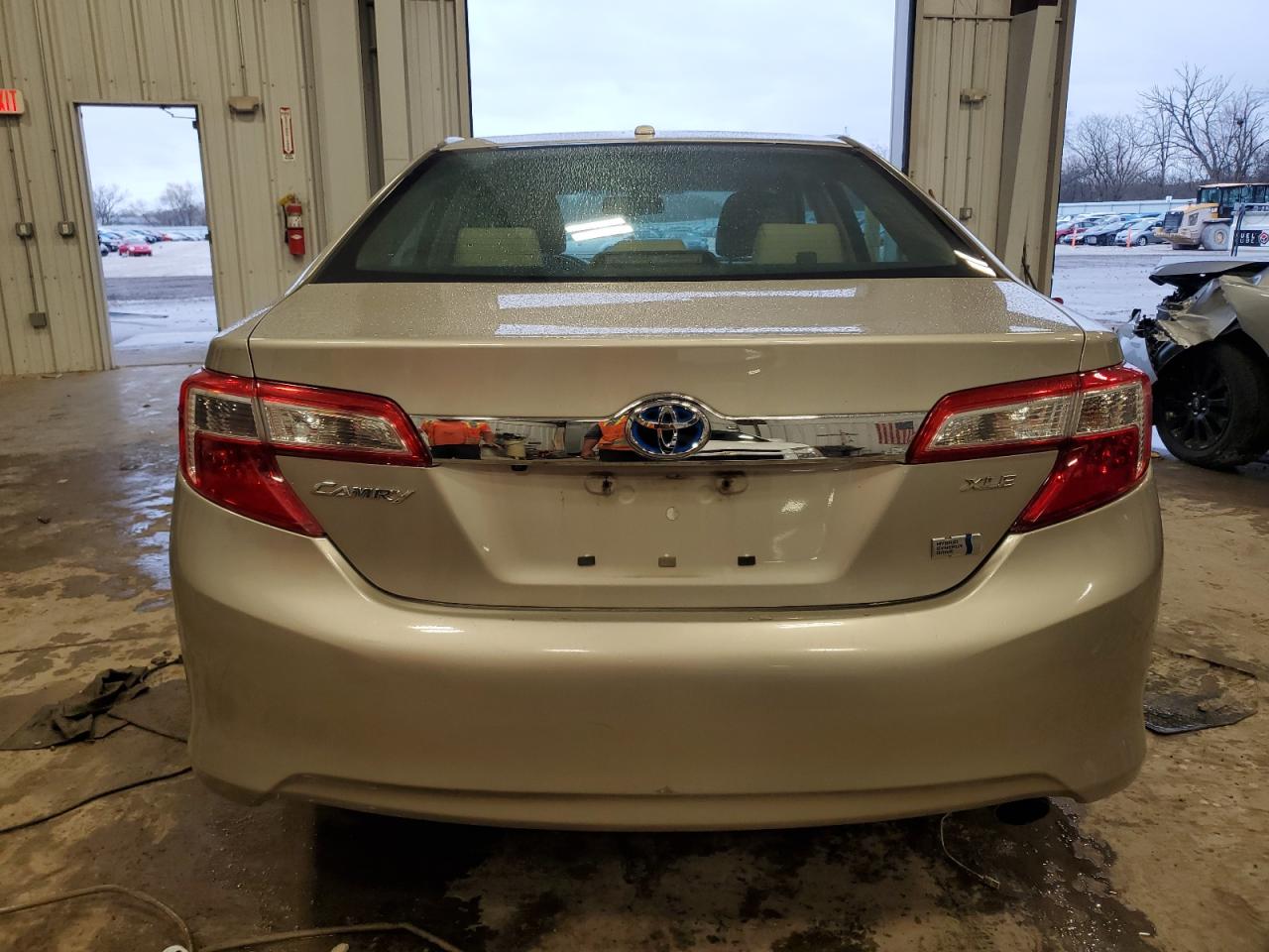 Lot #2962645874 2014 TOYOTA CAMRY HYBR