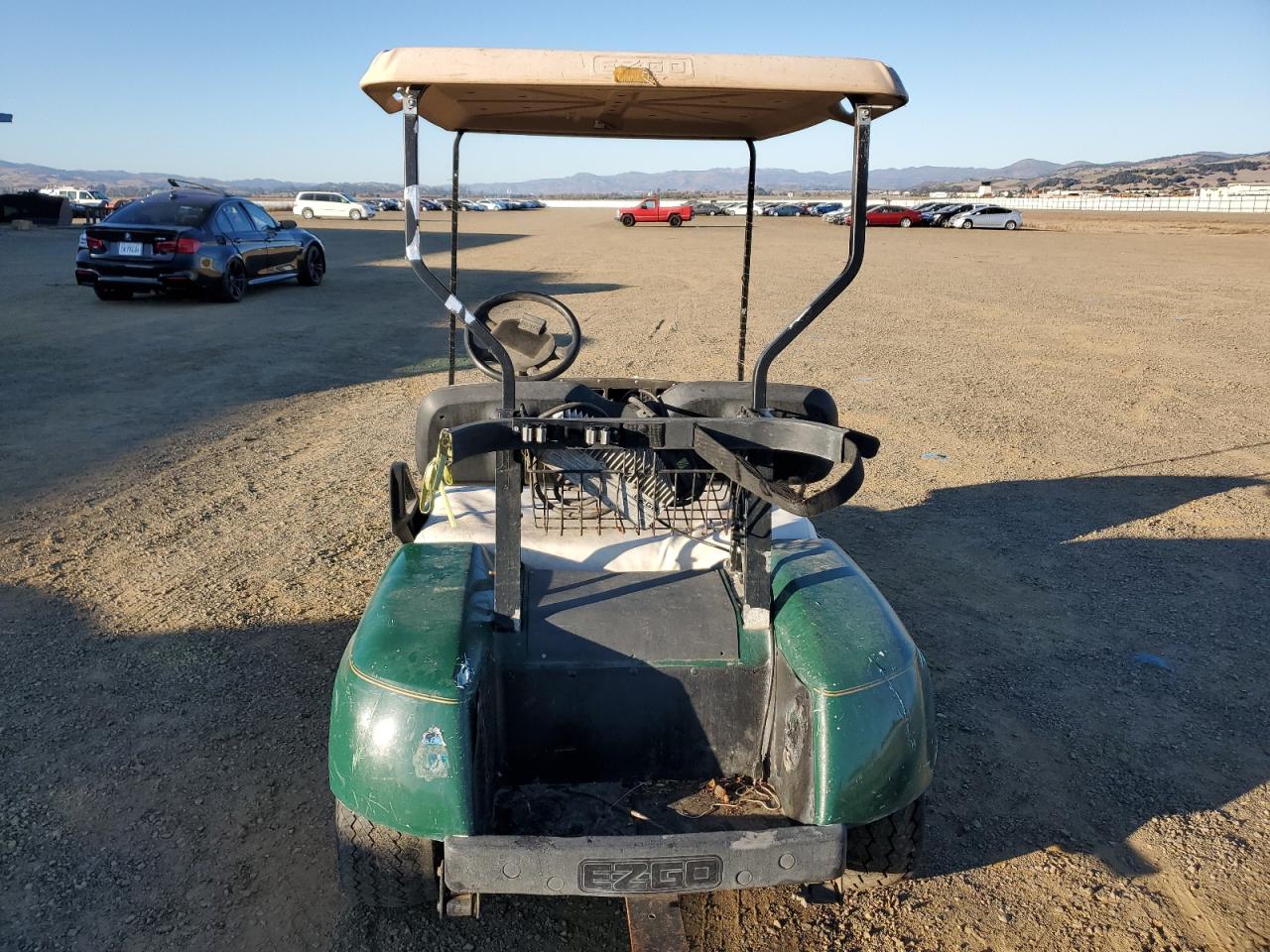 Lot #2979242984 2000 OTHER GOLF CART