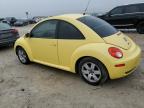 VOLKSWAGEN NEW BEETLE photo