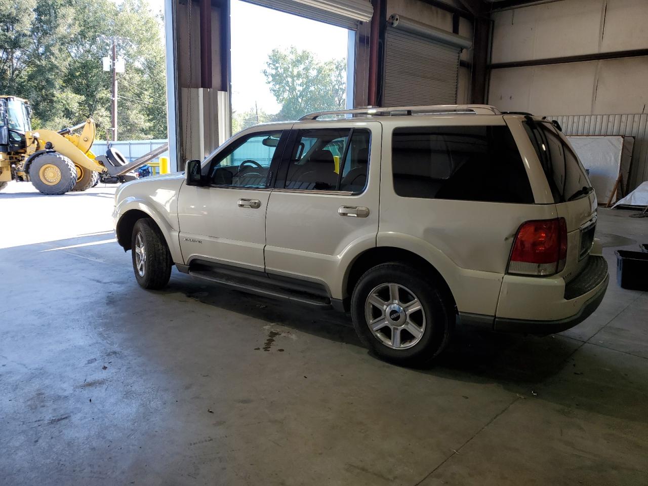 Lot #2971907029 2005 LINCOLN AVIATOR