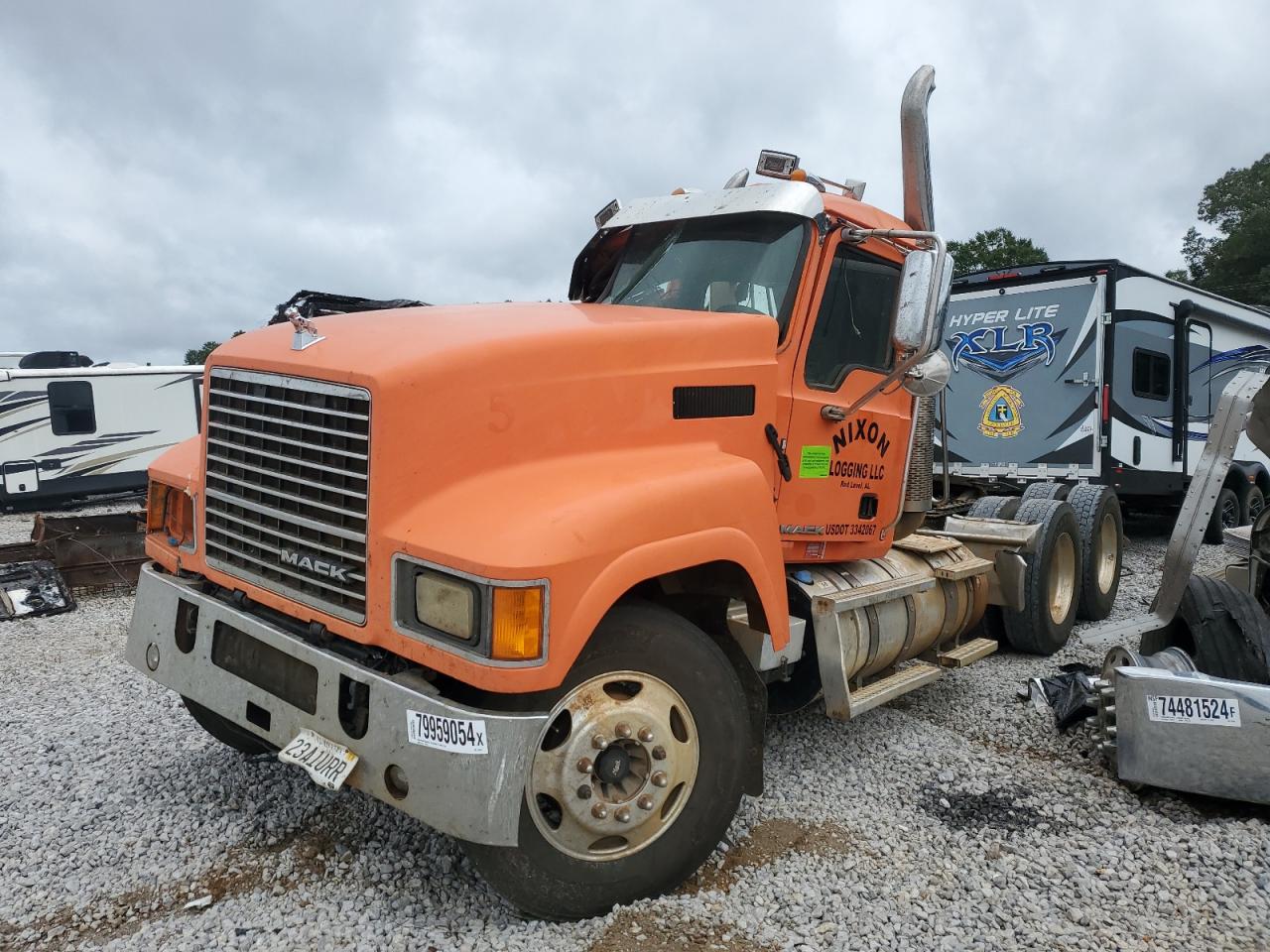 Lot #2994332043 2017 MACK 600 CHU600