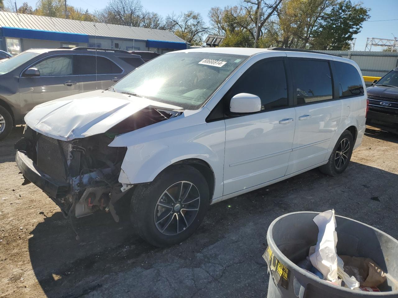 Lot #3024873353 2017 DODGE GRAND CARA