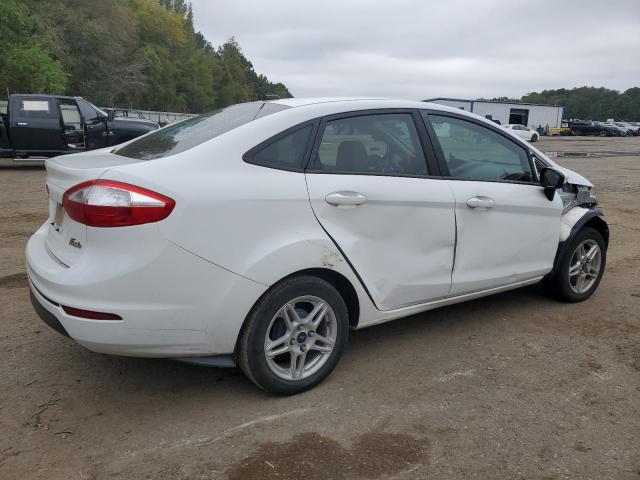 VIN 3FADP4BJ2HM103283 2017 Ford Fiesta, SE no.3