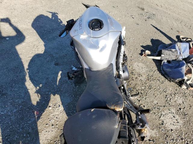 2022 SUZUKI GSX1300 RR JS1EJ11D6N7100106