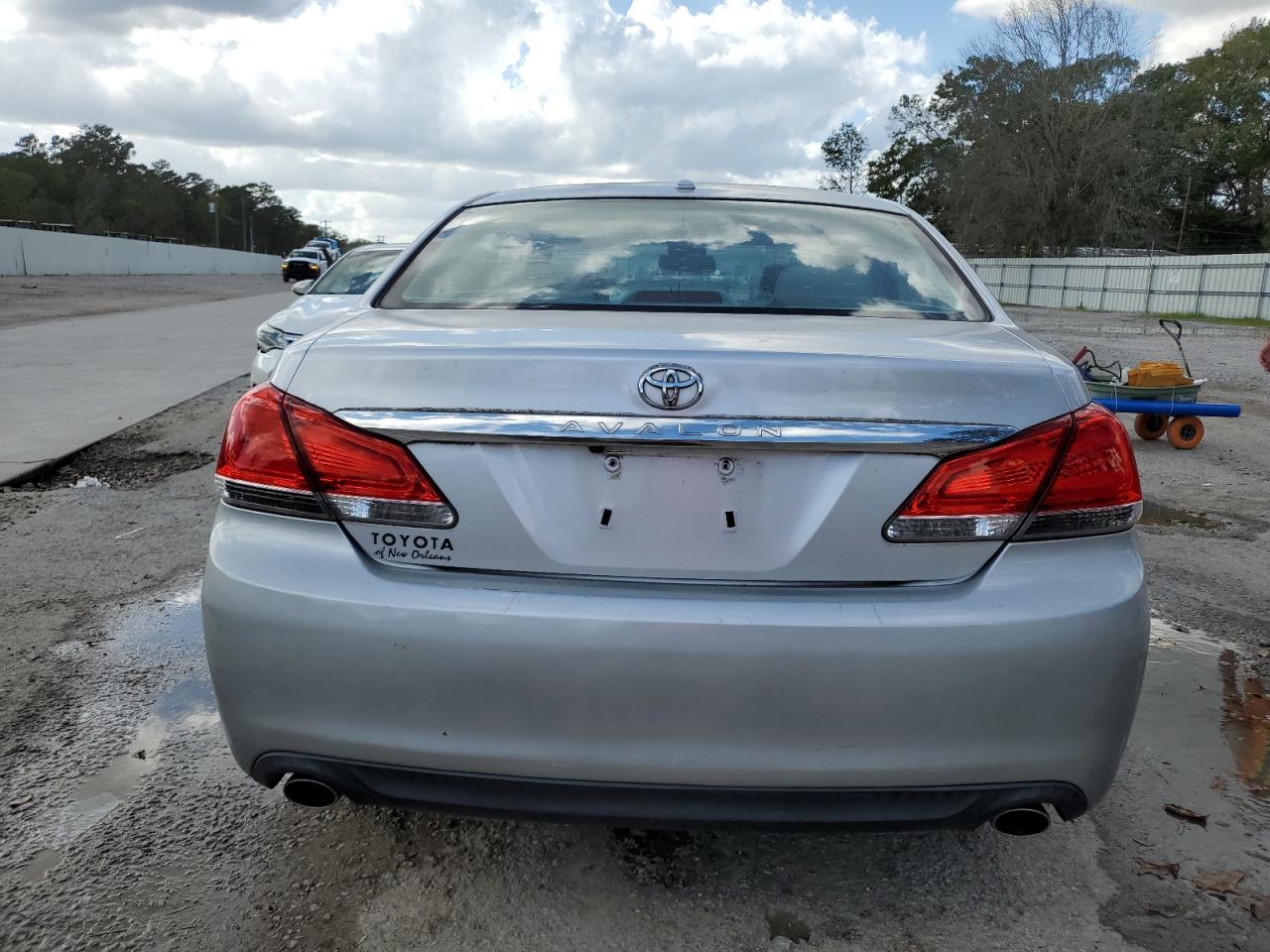 Lot #3024179869 2011 TOYOTA AVALON BAS