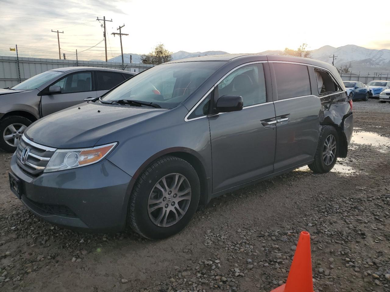  Salvage Honda Odyssey