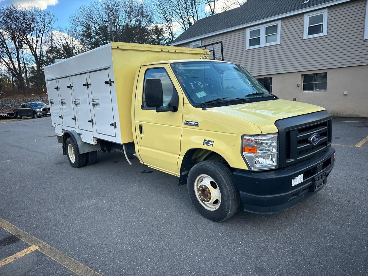 Lot #2976749794 2021 FORD ECONOLINE