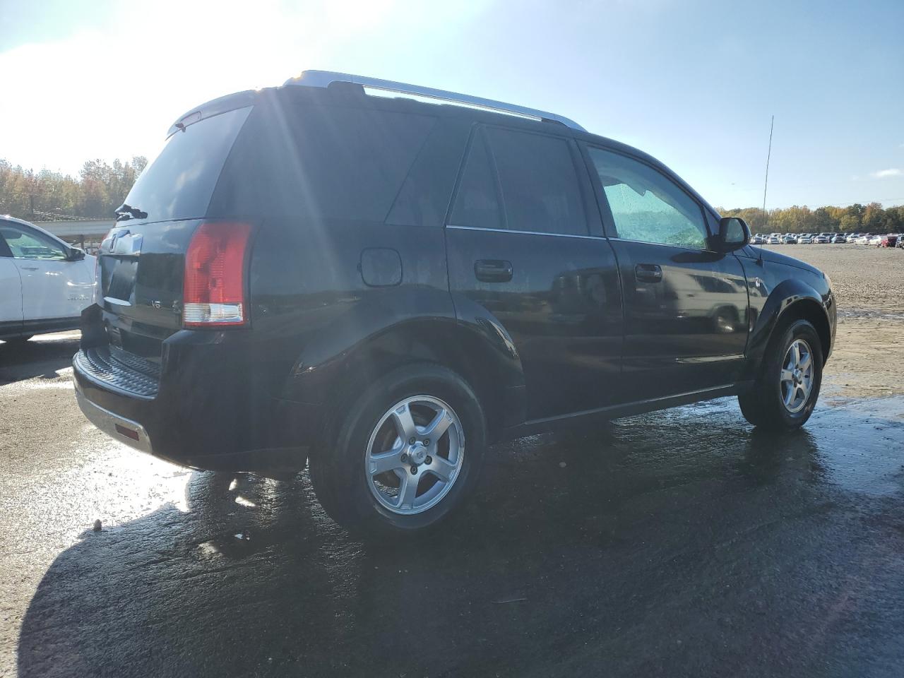 Lot #3030631110 2006 SATURN VUE