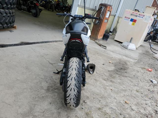 2023 SUZUKI GSX800 R JS1EM11B0P7100126
