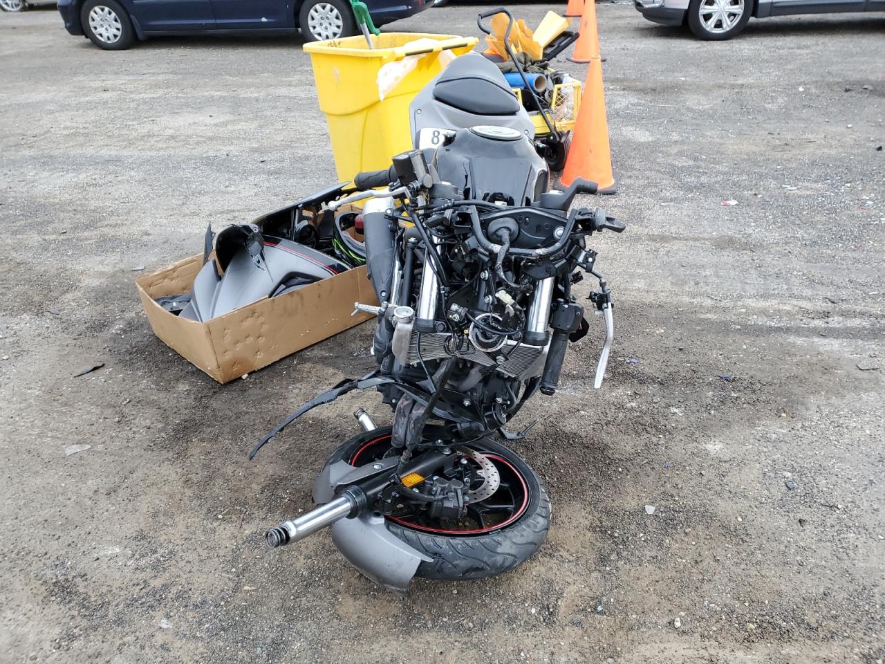 Lot #3028640930 2016 YAMAHA YZFR3