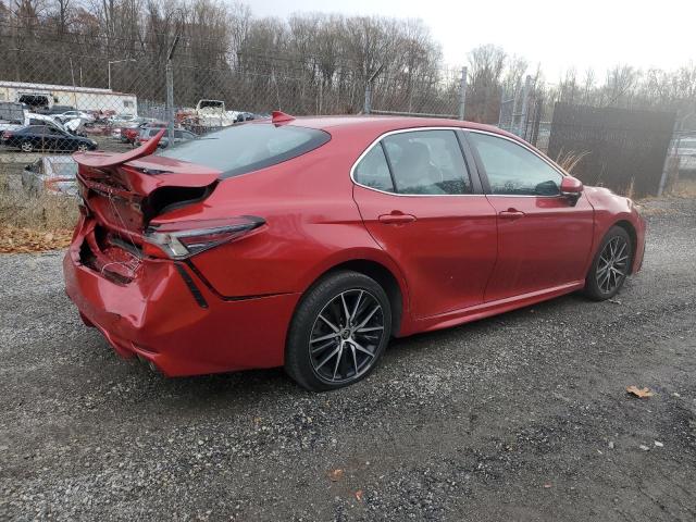 TOYOTA CAMRY SE 2022 red  gas 4T1G11AK7NU058524 photo #4