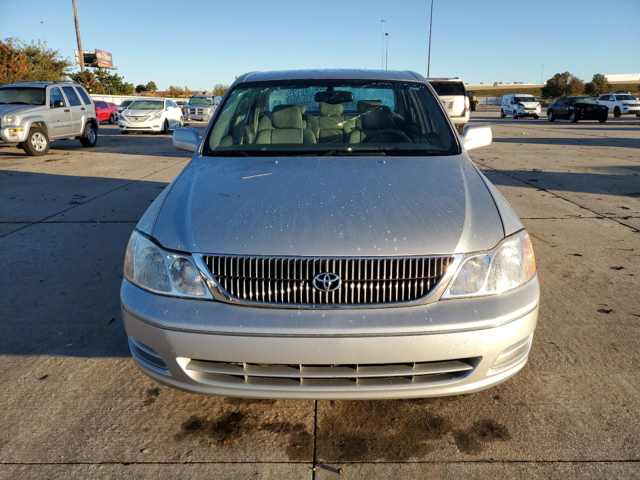 Lot #3286647310 2001 TOYOTA AVALON XL