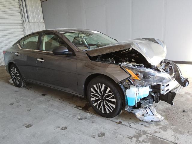 VIN 1N4BL4DVXRN371654 2024 NISSAN ALTIMA no.4