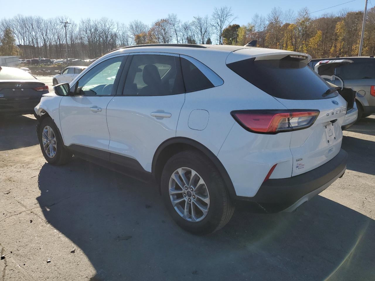 Lot #2988930606 2021 FORD ESCAPE SE