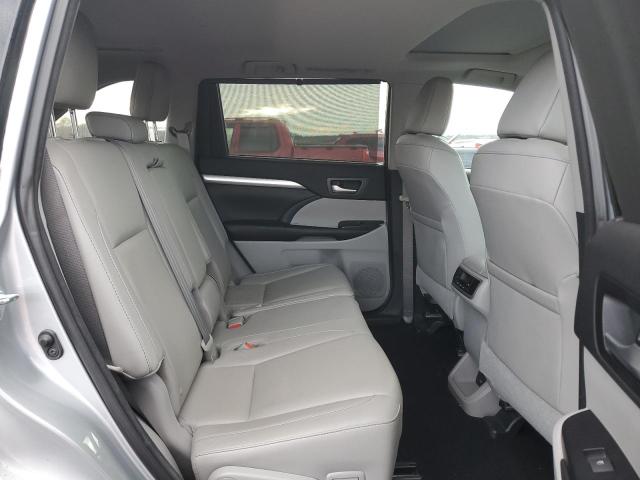 2016 TOYOTA HIGHLANDER - 5TDJKRFH2GS501575