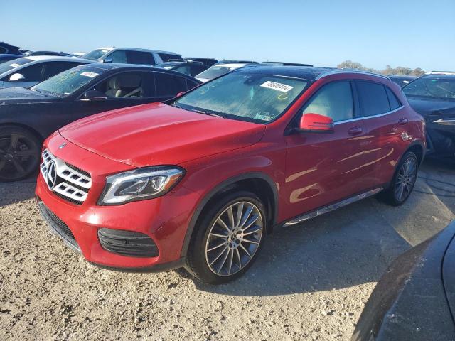 MERCEDES-BENZ GLA 250 4M