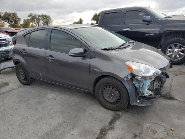 2016 TOYOTA PRIUS C - JTDKDTB3XG1134797