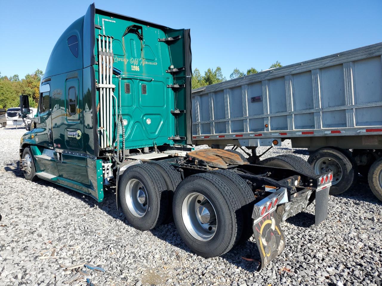 Lot #3028493931 2016 FREIGHTLINER CASCADIA 1