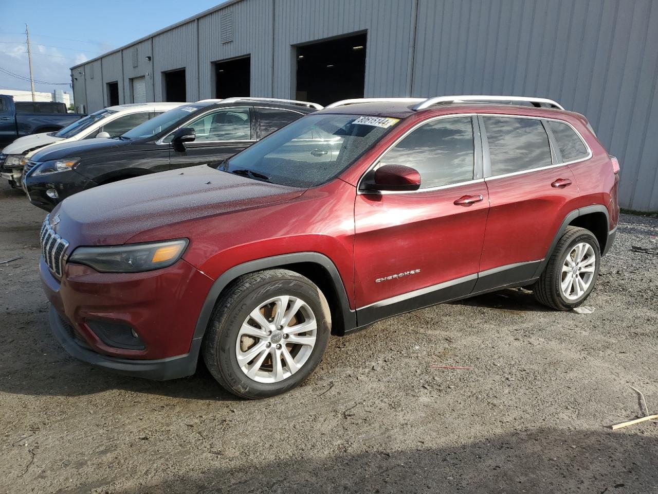 Lot #3050621106 2019 JEEP CHEROKEE L