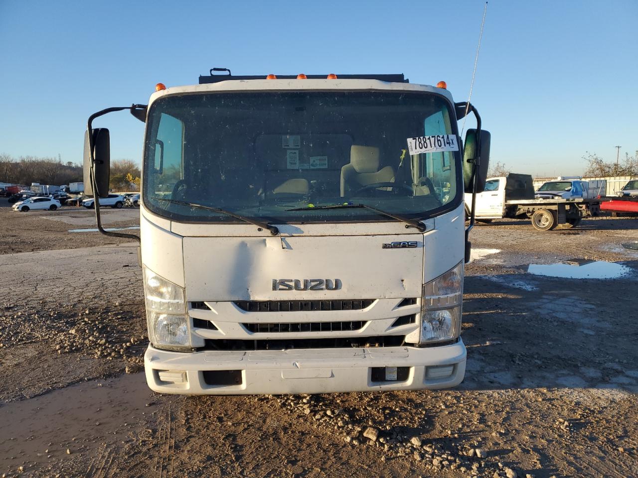 Lot #3034436716 2017 ISUZU NPR HD