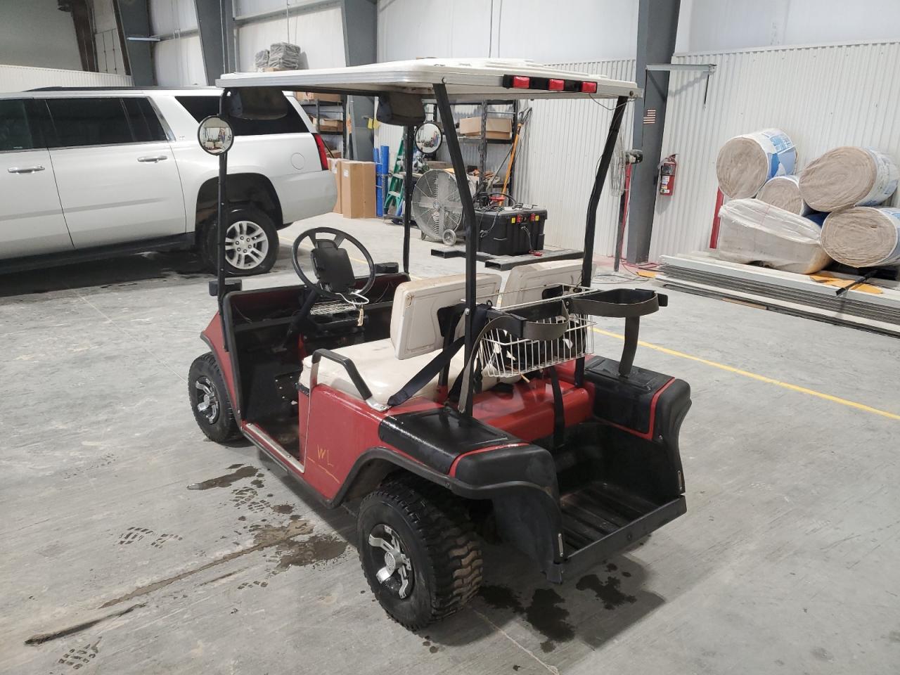 Lot #3008588969 1986 EZGO GOLF CART