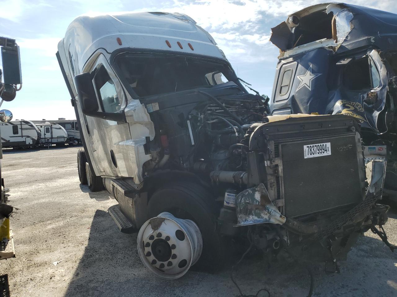 Lot #2971865006 2020 FREIGHTLINER CASCADIA