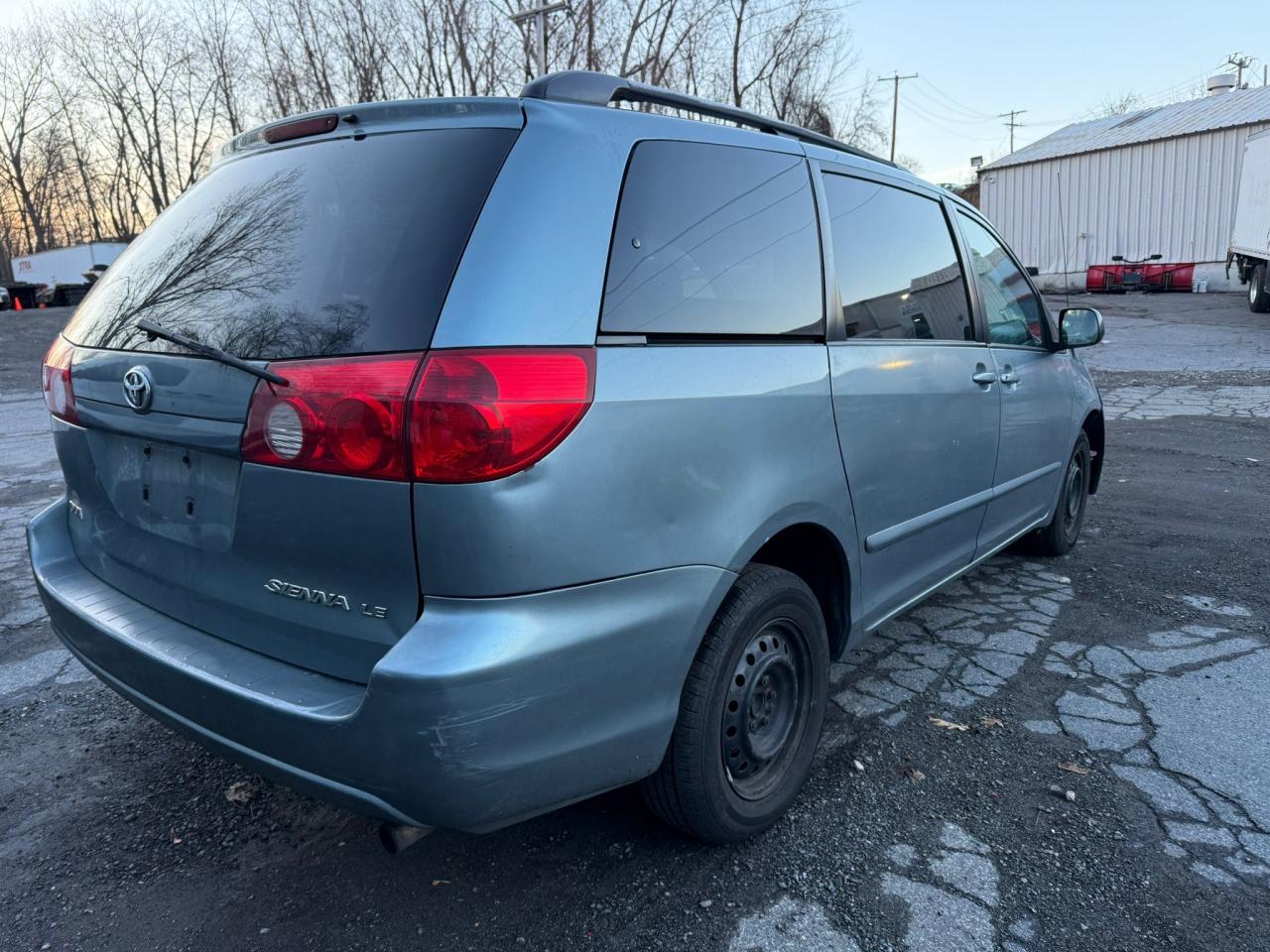 Lot #3015302611 2008 TOYOTA SIENNA CE