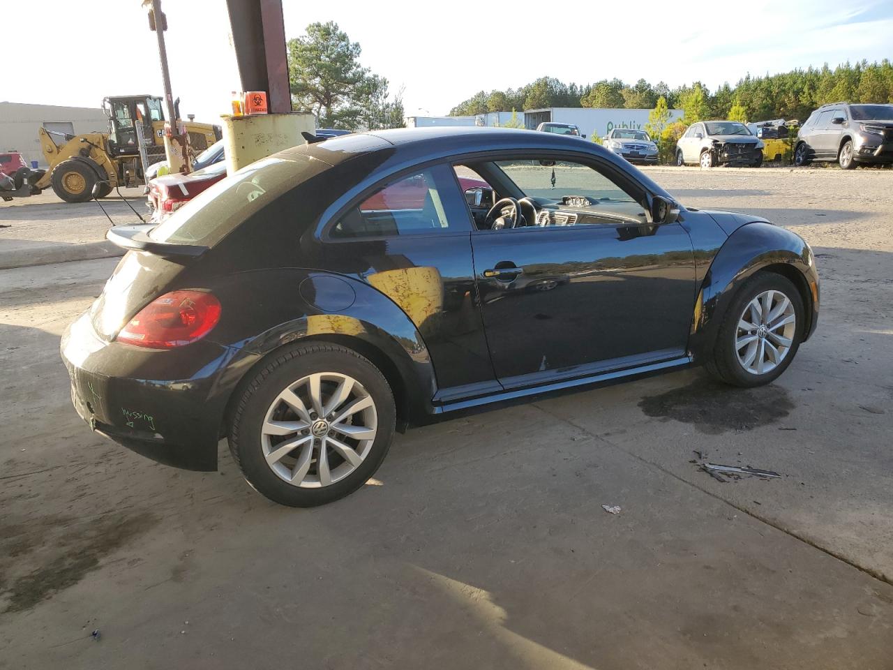 Lot #2976966678 2014 VOLKSWAGEN BEETLE