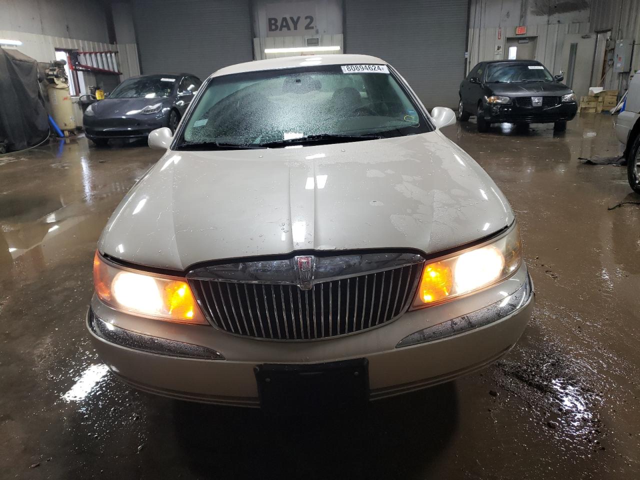 Lot #3004335782 2000 LINCOLN CONTINENTA