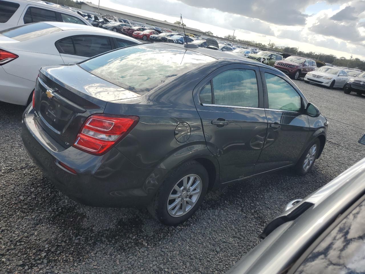 Lot #2998651656 2019 CHEVROLET SONIC LT