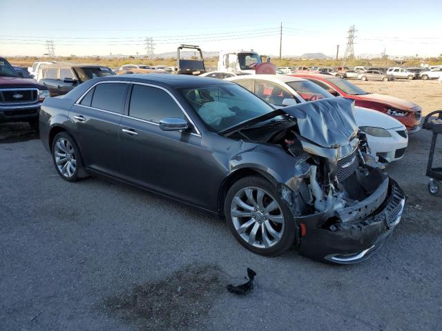 VIN 2C3CCAEG1KH555753 2019 CHRYSLER 300 no.4