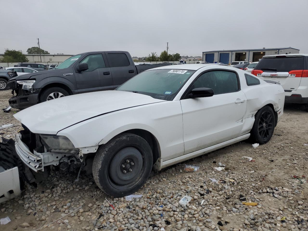  Salvage Ford Mustang